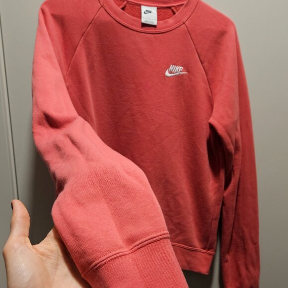 Nike Tops - Nike woman's blouse size S